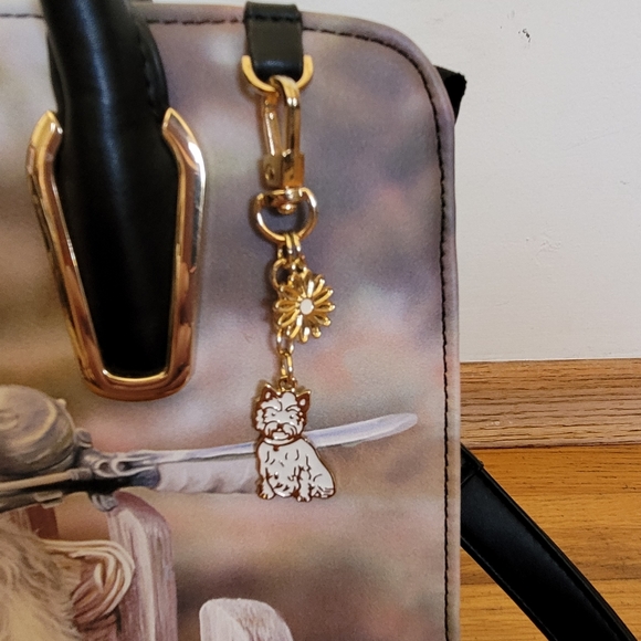 Adopt me?! - Picture 2 of 5